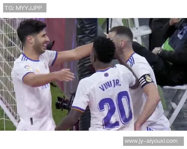 女友晒与维尼修斯甜蜜合照:记录在摩纳哥的特别一天 女友晒与维尼修斯甜蜜合照:记录在摩纳哥的特别一天