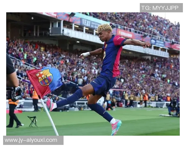 巴萨球员国家队战报:莱万进球,滕森德容出场 巴萨球员国家队战报:莱万进球,滕森德容出场