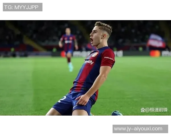 费尔明今天参加了巴萨训练，加维因膝盖不适缺席